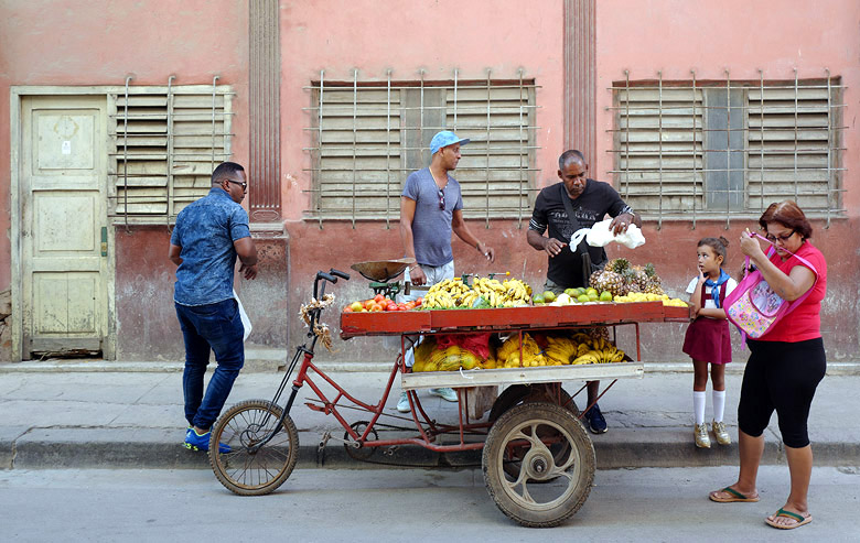 Marché dans la rue