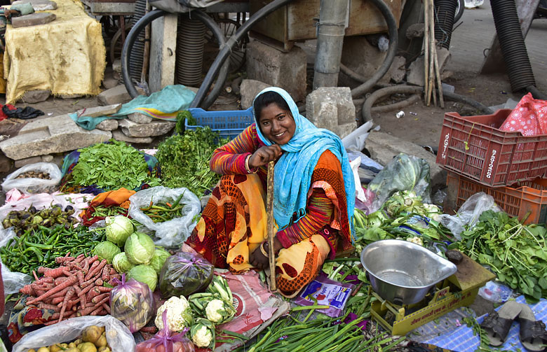 Marché dans une rue de Bundi