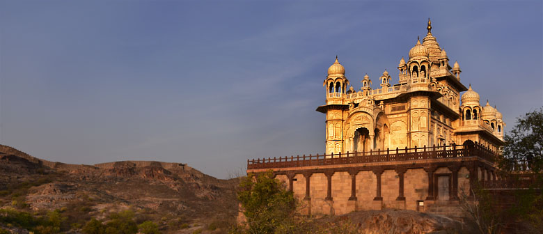 Jaswant Thada au coucher du soleil