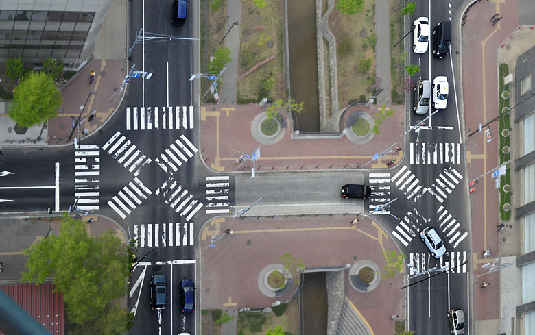 Passage piétons en 'X'